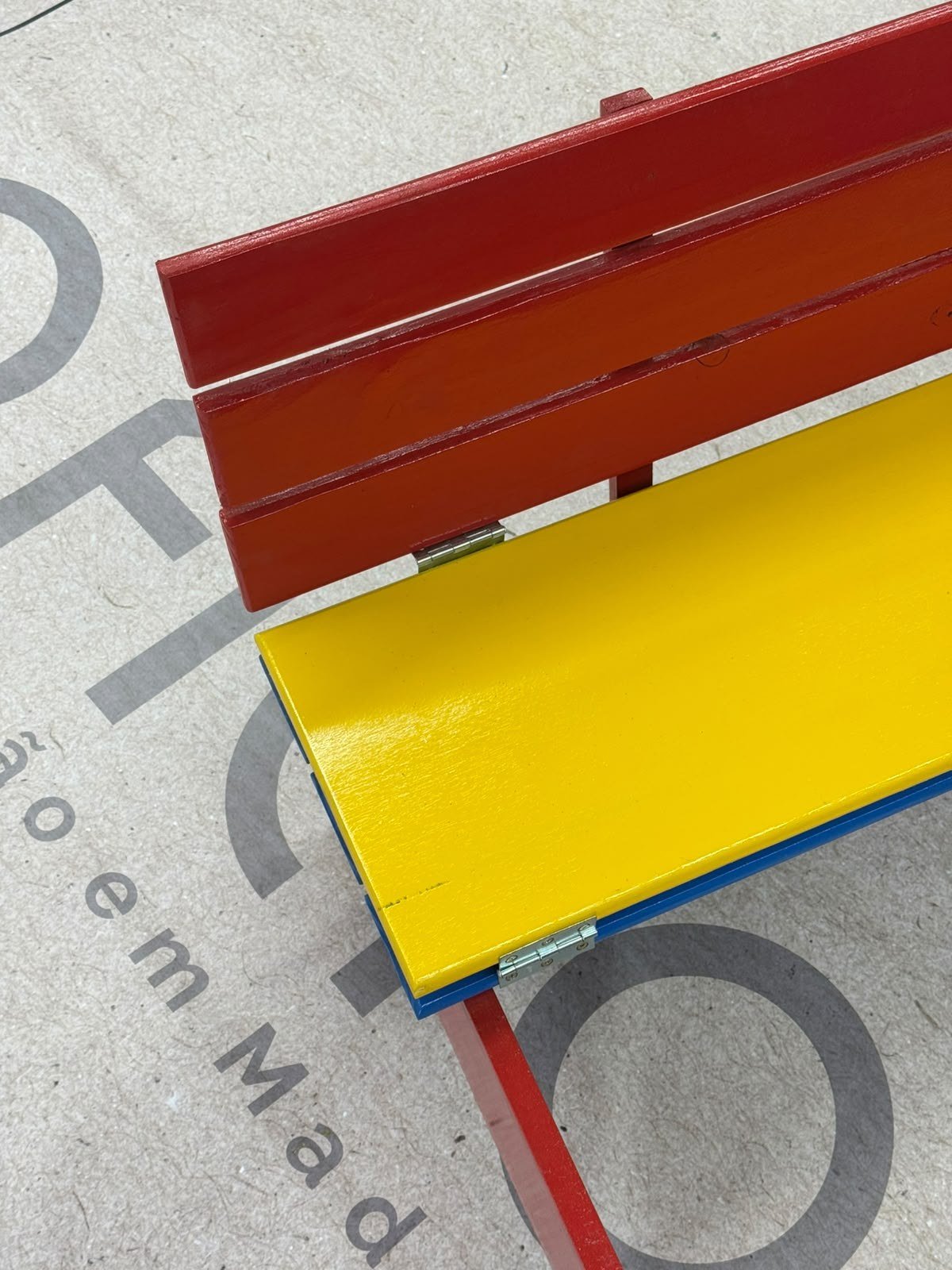 Banco Infantil de Madeira Colorido que Vira Mesa