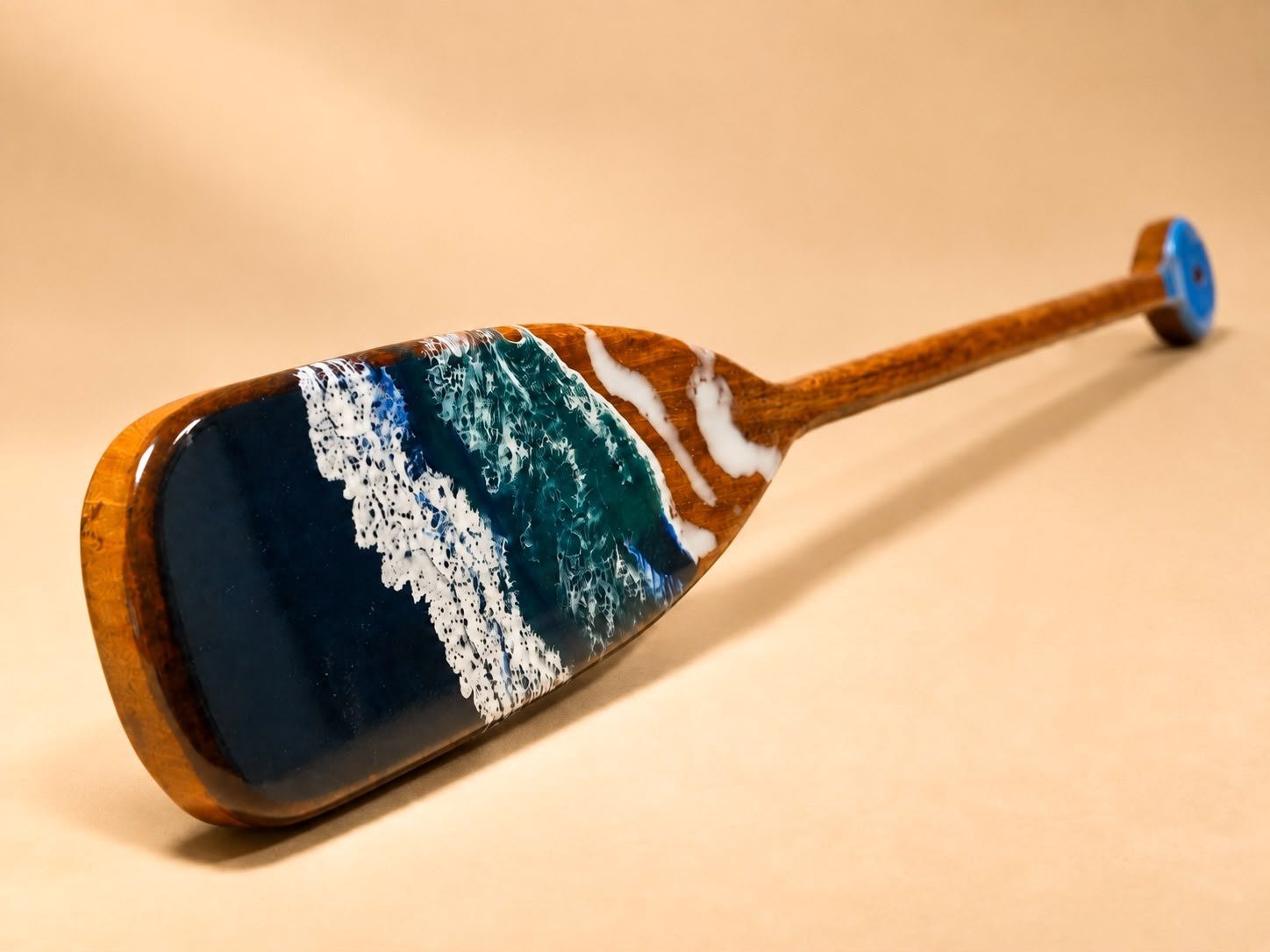 Remo Decorativo de Madeira com Resina Efeito Mar