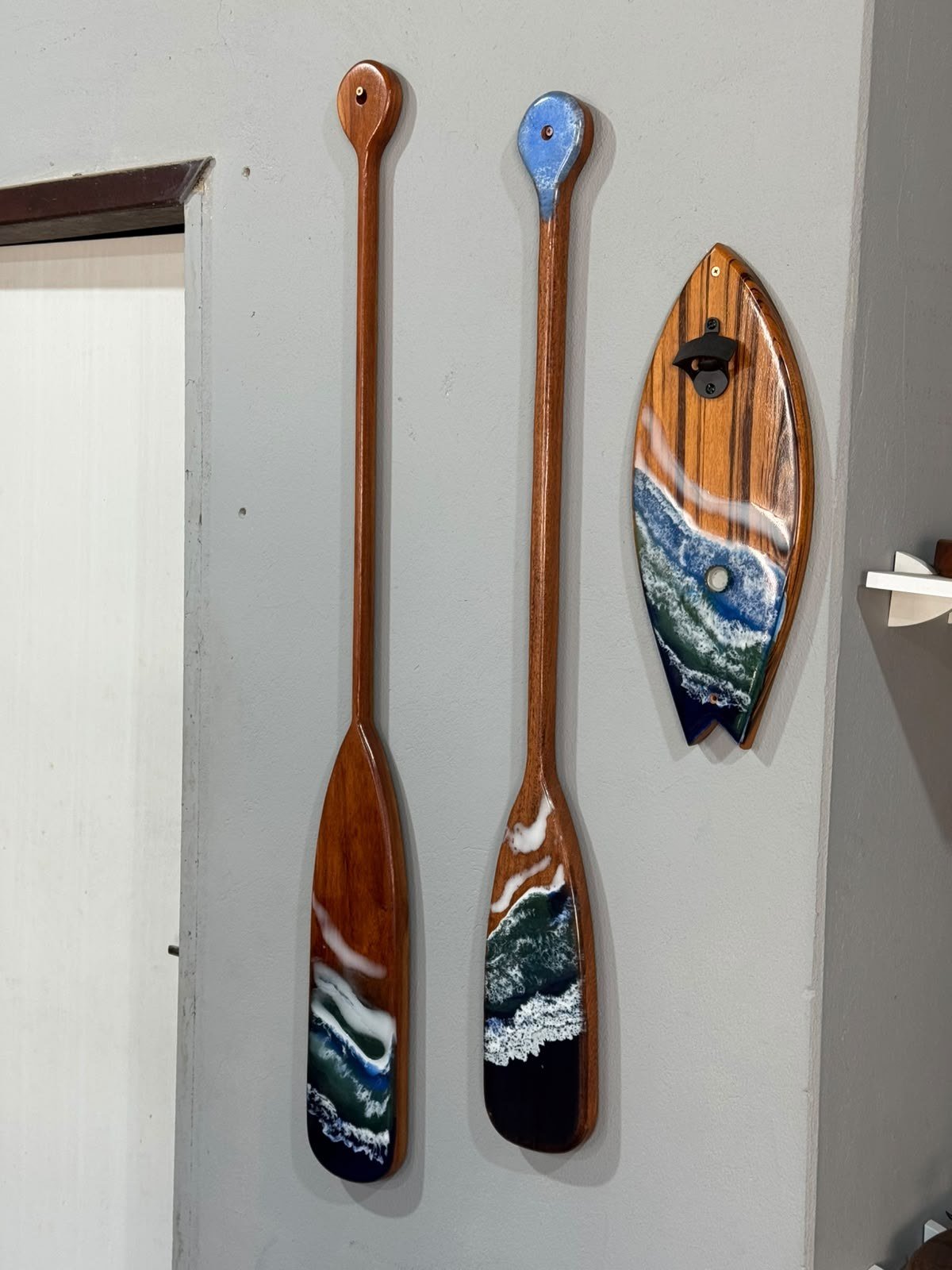Remo Decorativo de Madeira com Resina Efeito Mar